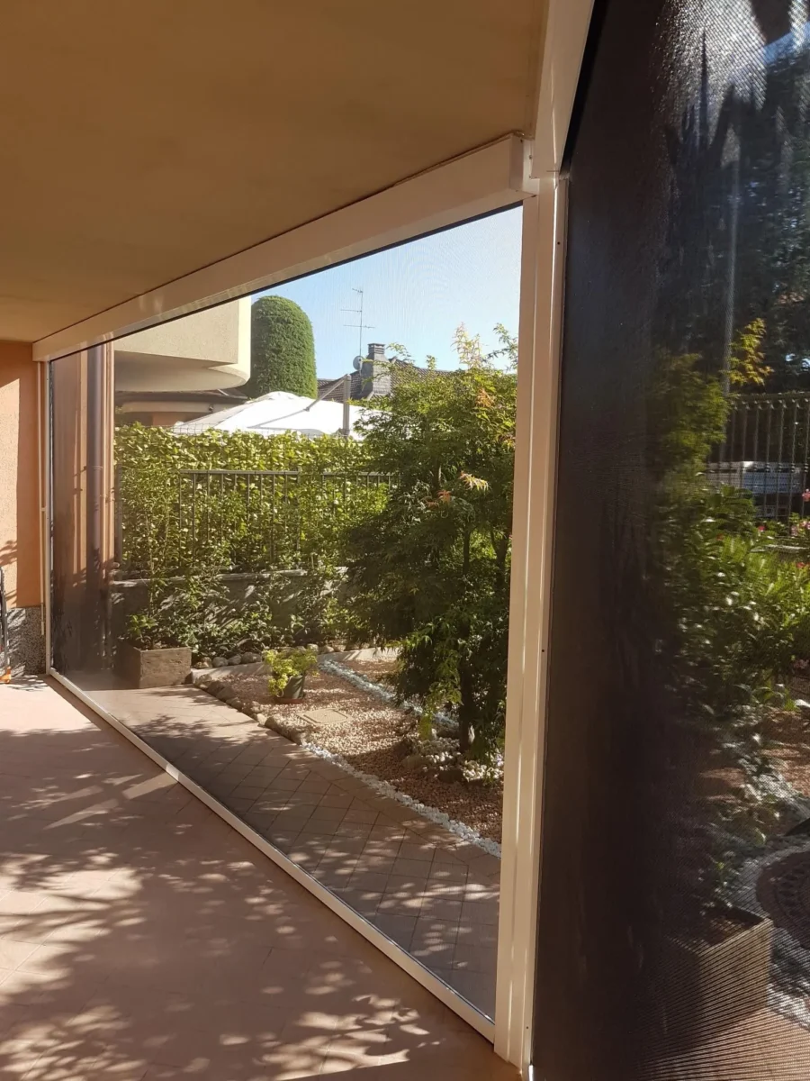 Zanzariera con sistema ZIP su misura VAIS Home Milano